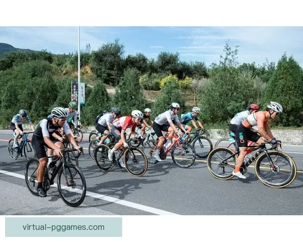 全球自行车竞赛：揭秘最具挑战性赛道和历史传奇